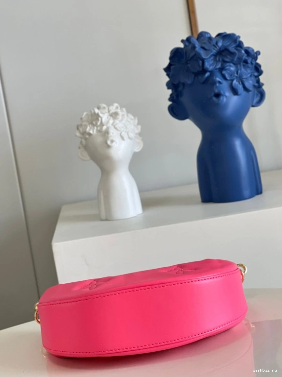 WIS LOUIS OVER VUITTON THE MOON 0118